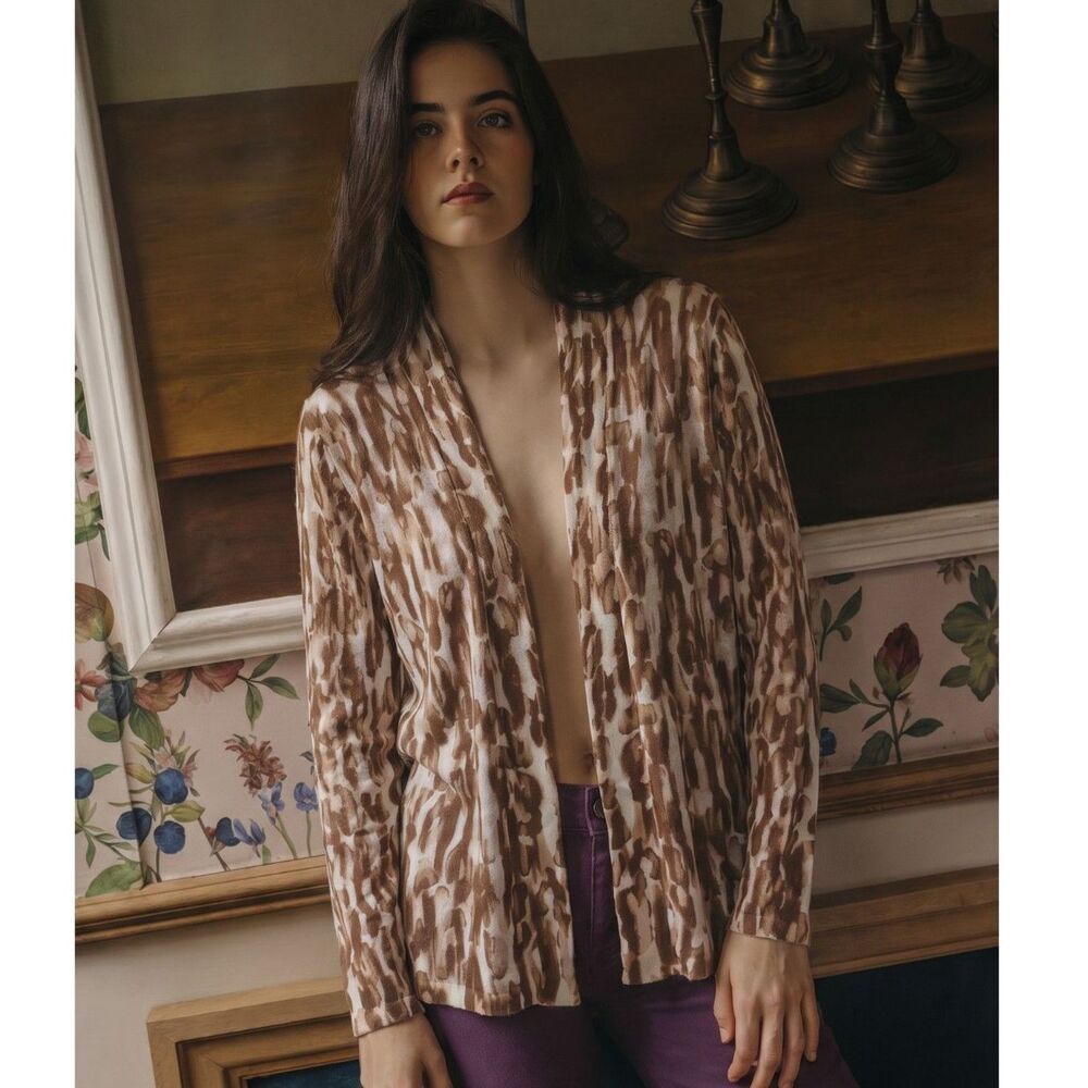NEW Chicos New With Tags Open Front Animal Print Cardigan Lightweight Size 2